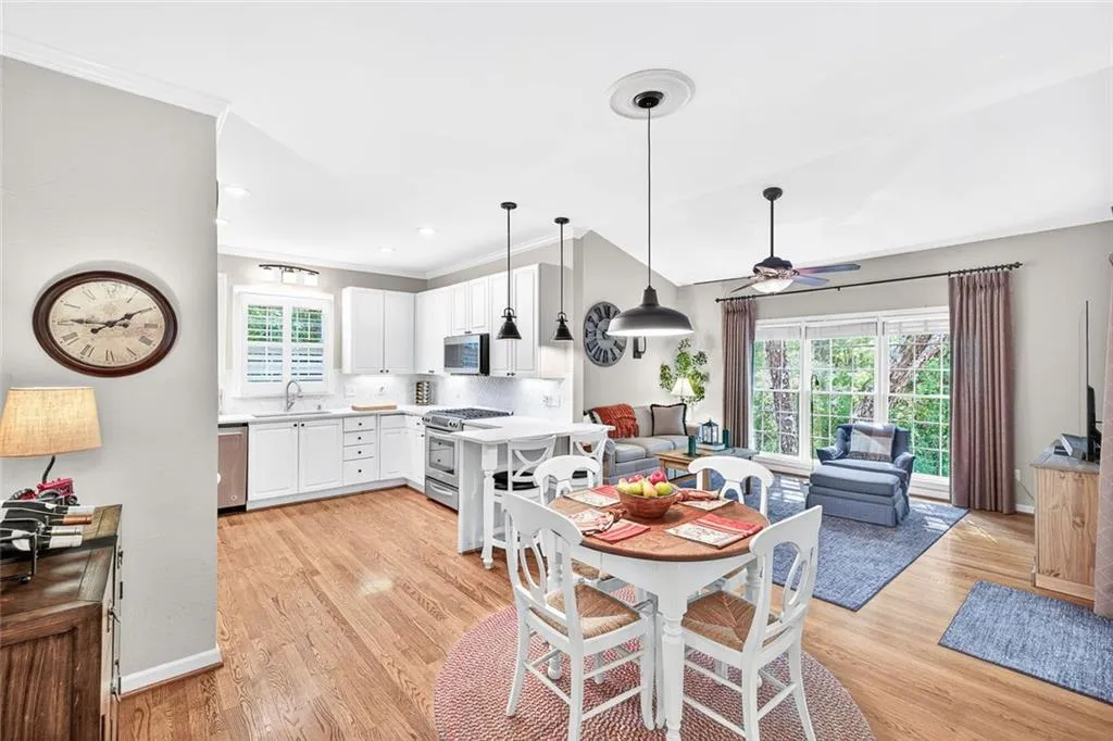 Brookhaven, Georgia 30319, United States, 4 Bedrooms Bedrooms, ,4 BathroomsBathrooms,Residential,Active,227951