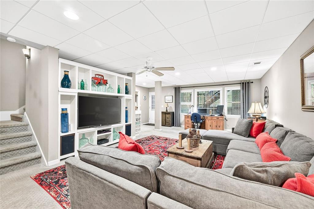 Ashton Square - Residential