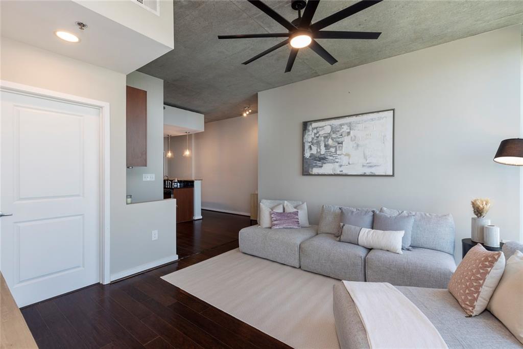 3324 Peachtree Road NE 2611