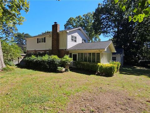 A home in Lilburn