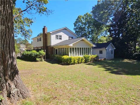 A home in Lilburn