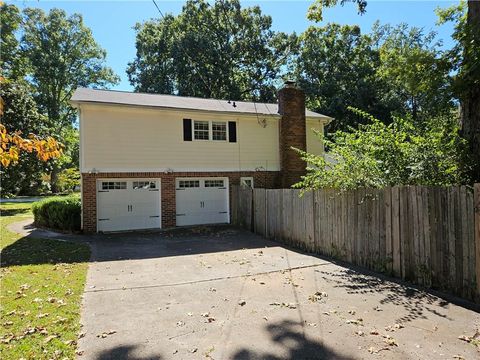 A home in Lilburn