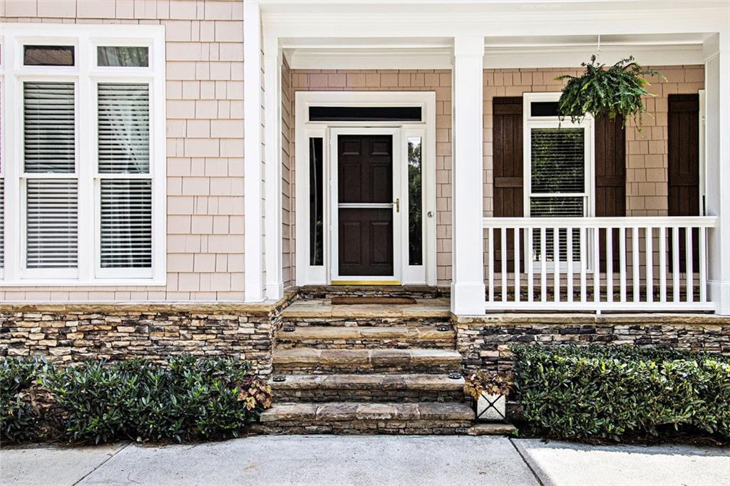3698 Lakeview Drive