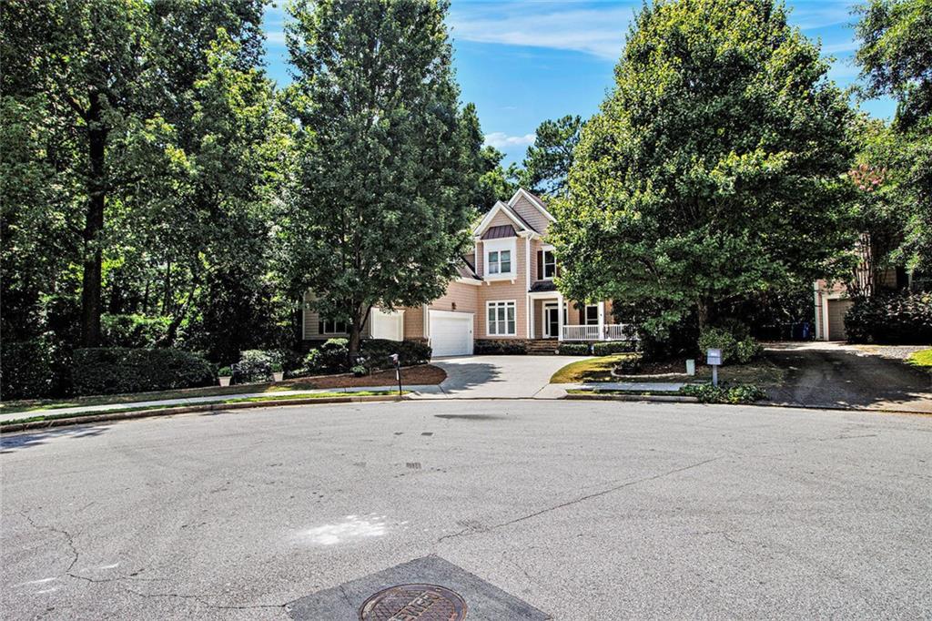 3698 Lakeview Drive