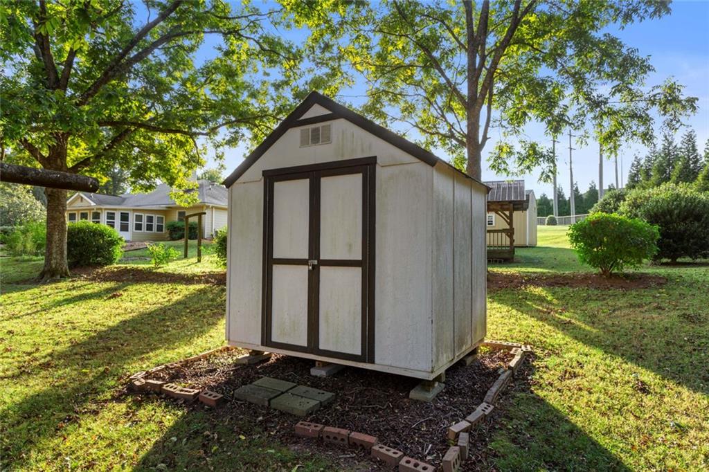 KINGSWOOD-FORSYTH - Residential