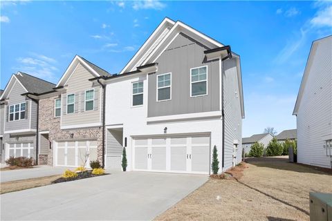 Townhouse For Sale - 5209 Fox Den Road<br/> Oakwood, GA 30566