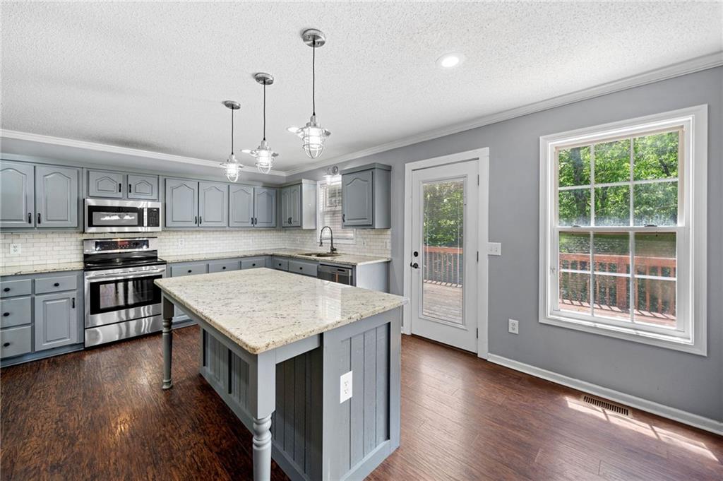405 Maple Ridge, White, Georgia image 10