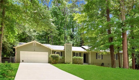 Homes For Sale - 2654 Crystal Court Ct<br/> Lawrenceville, GA 30044