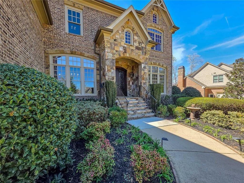 1485 White Rose Court NW