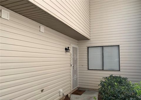 Homes For Sale - 8577 Parkside Drive<br/> Jonesboro, GA 30238