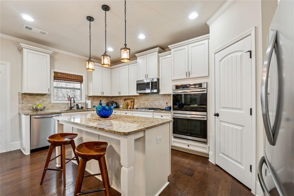 2096 Hamilton Lake Parkway, Buford, Georgia image 17