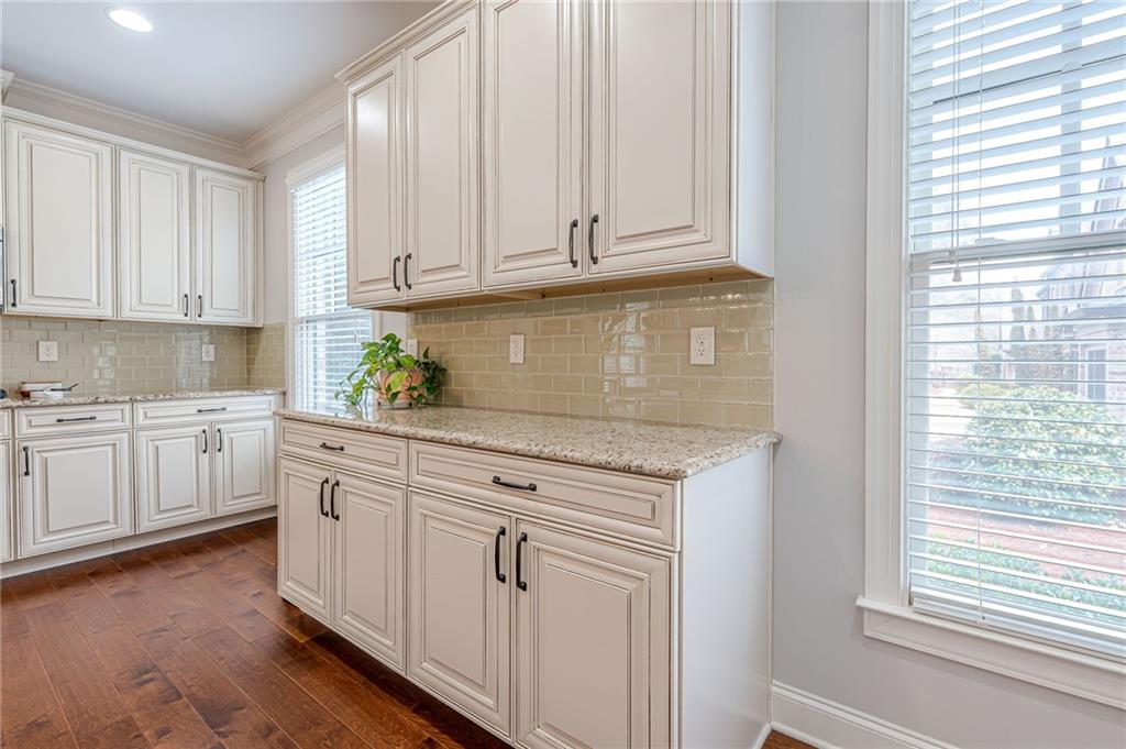 9054 Tuckerbrook Lane