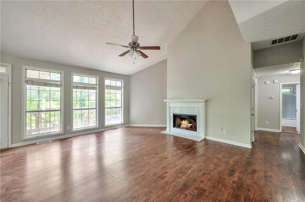 616 Lone Oak Court