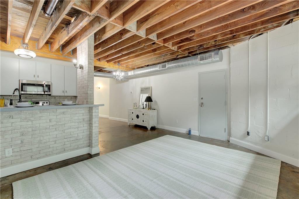 172 Carroll Street SE 103