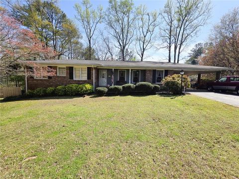 Homes For Sale - 300 Pine Valley Drive<br/> Alpharetta, GA 30009