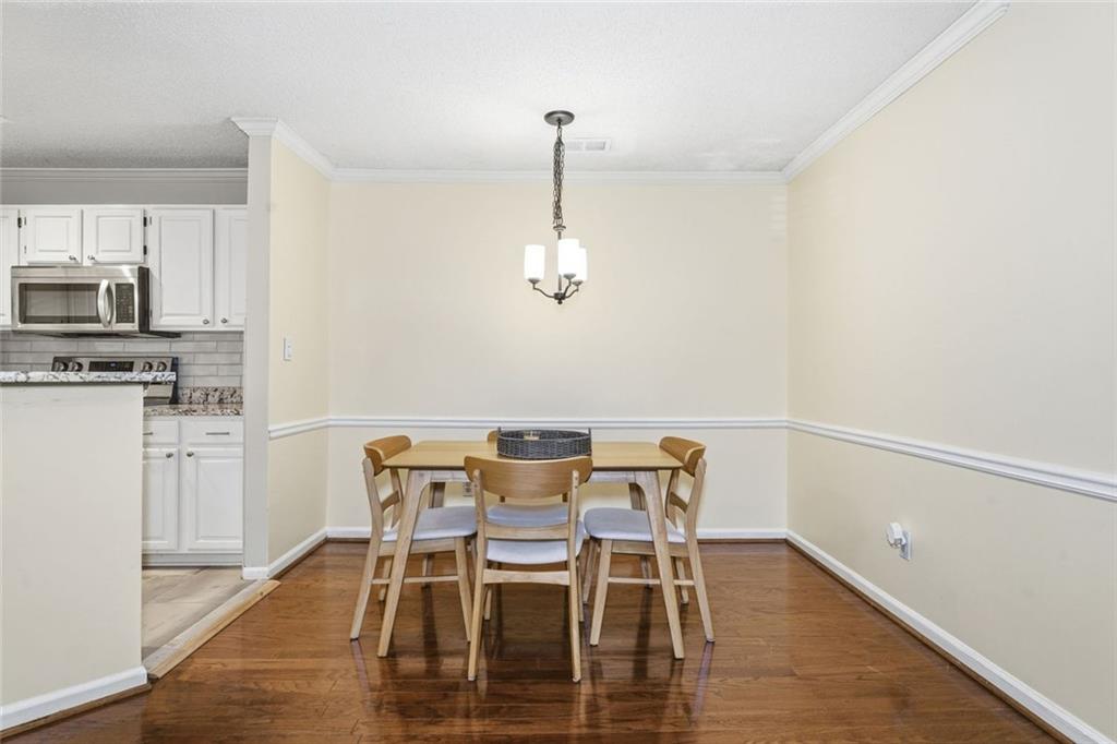 1315 McGill Park Avenue NE