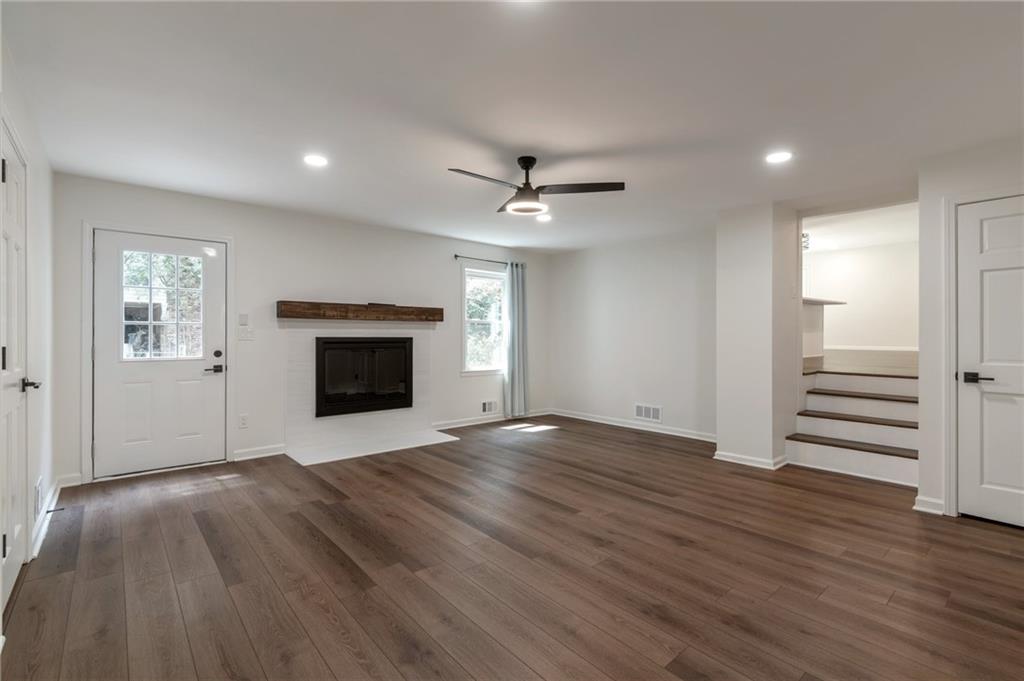 Hampton Hall - Residential