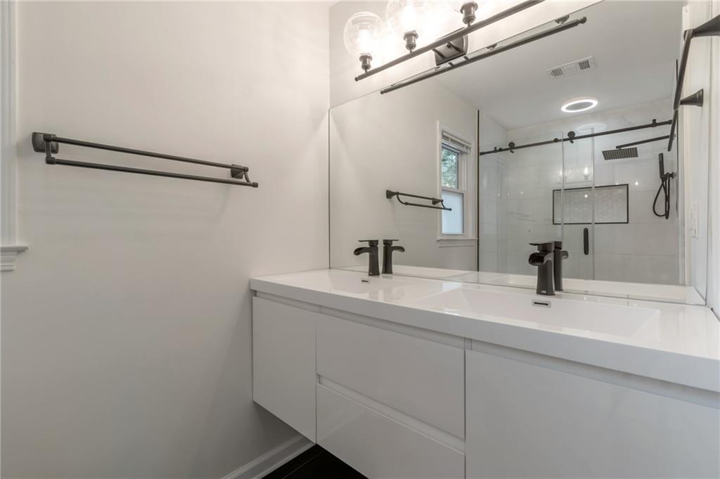 Hampton Hall - Residential