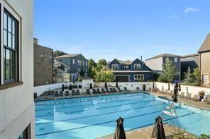 943 N Ormewood Park Drive SE 402