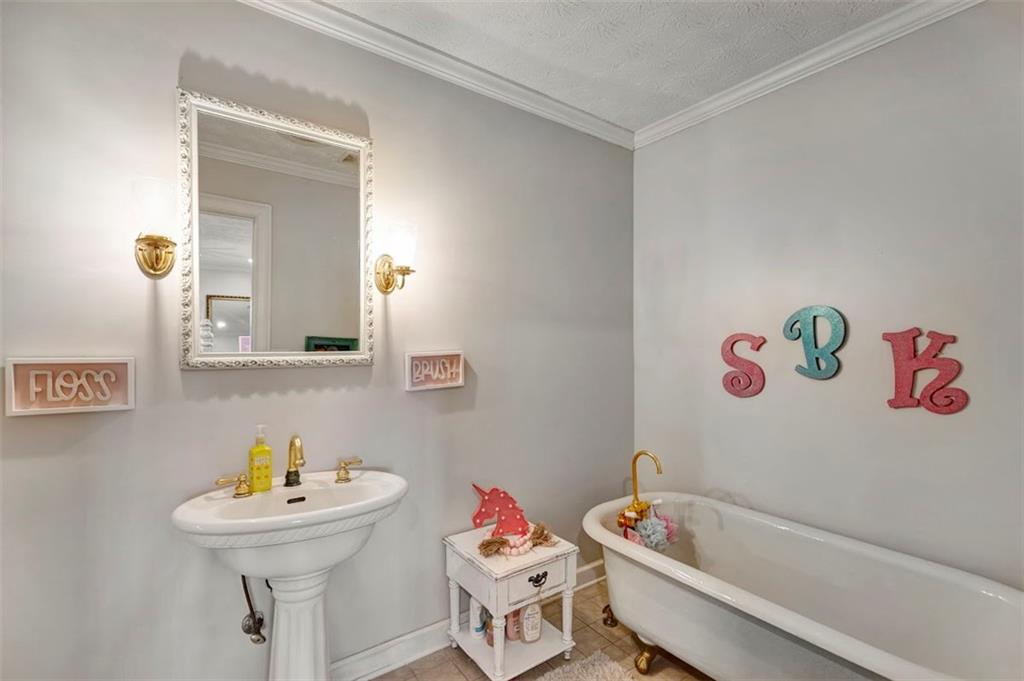 317 Ellenwood Drive, Bowdon, Georgia image 31