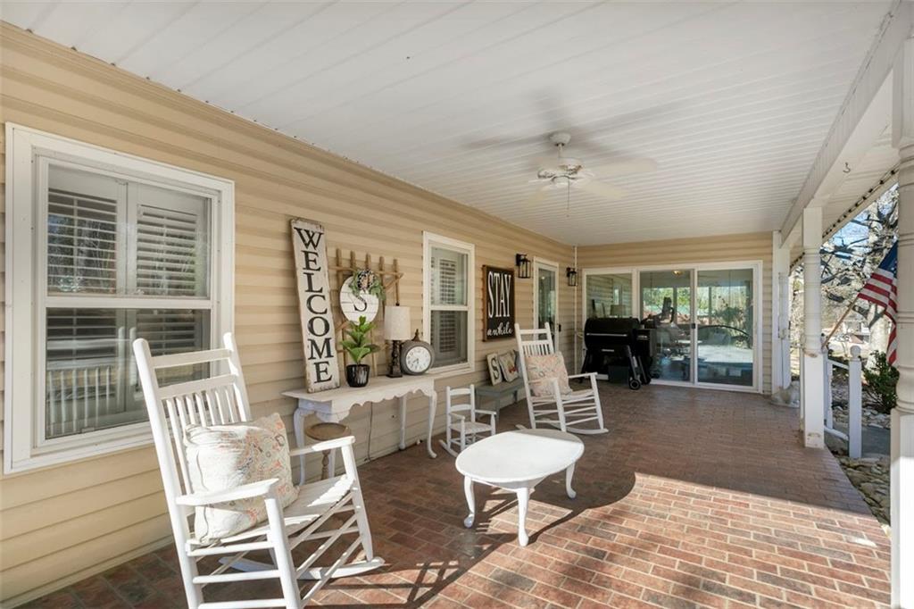 317 Ellenwood Drive, Bowdon, Georgia image 5
