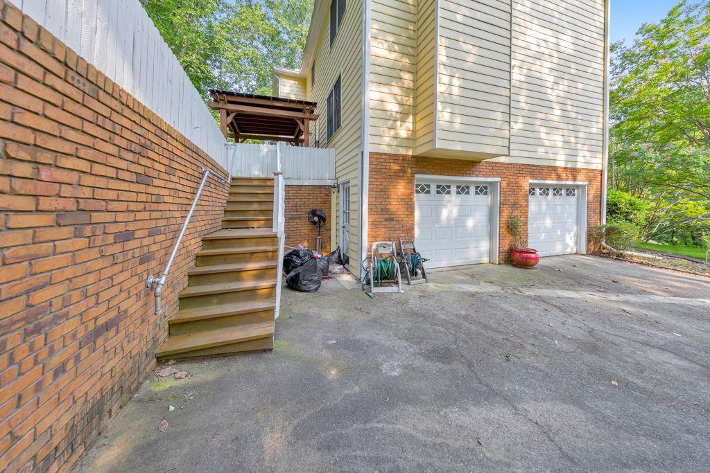 Woodstream - Residential Lease
