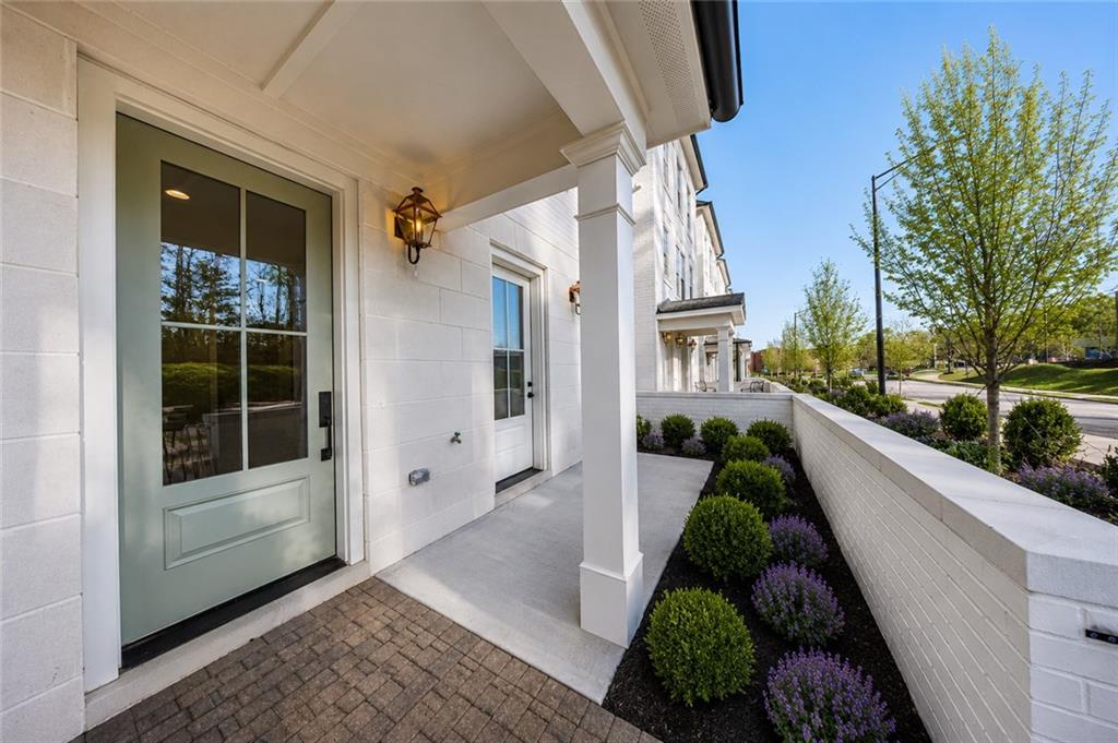 600 Mayfair Court