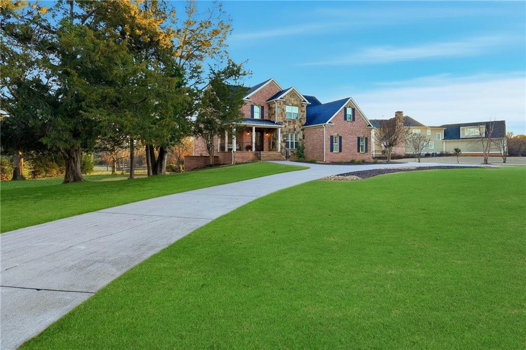 18 Starlight Drive NW