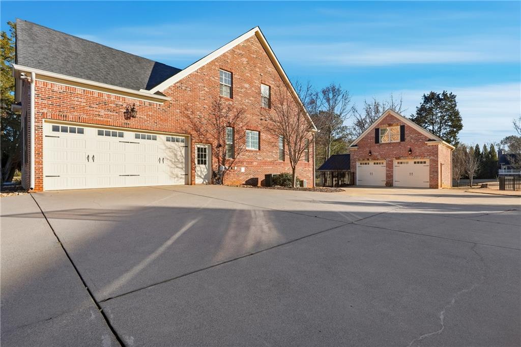 18 Starlight Drive NW