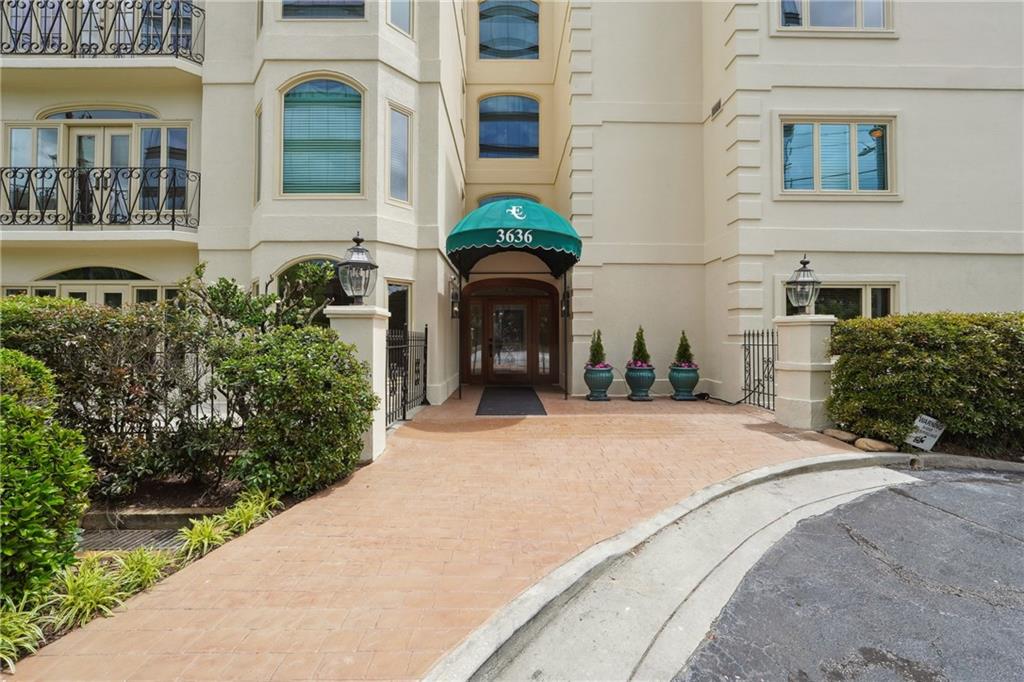3636 Peachtree Road NE 405