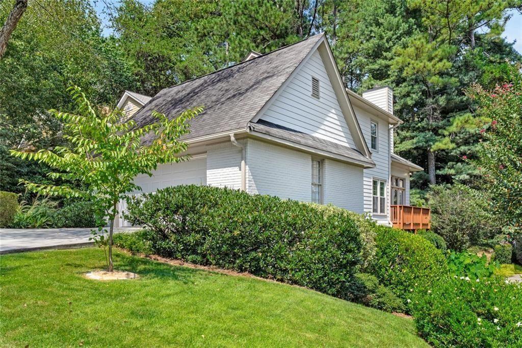 1023 Shady Valley Place NE