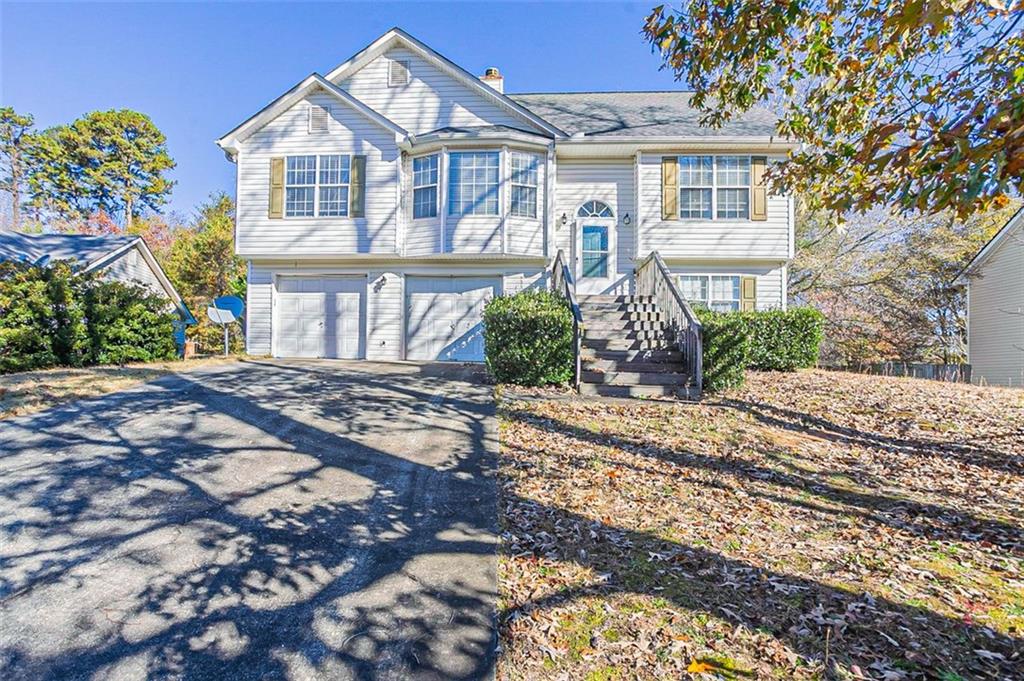 Photo 1 of 34 — 5010 Kingsbury Lane, Lula, GA 30554