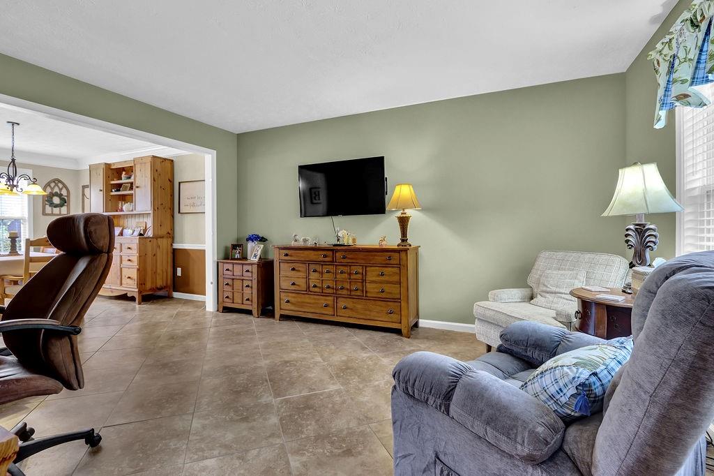 688 Country Grove Lane