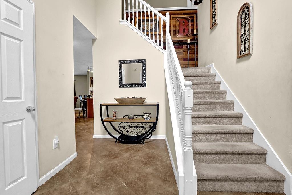 688 Country Grove Lane