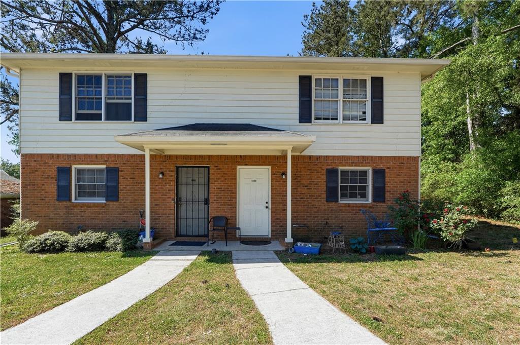 1600 Riverside Trail NE