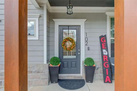 Homes For Sale - 102 Morris Creek Drive<br/> Hoschton, GA 30548