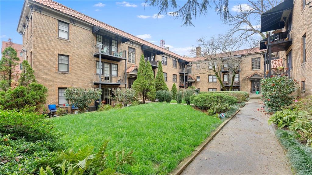 677 Somerset Terrace NE 2D