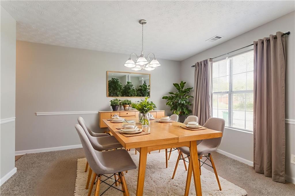 5867 Heritage Walk