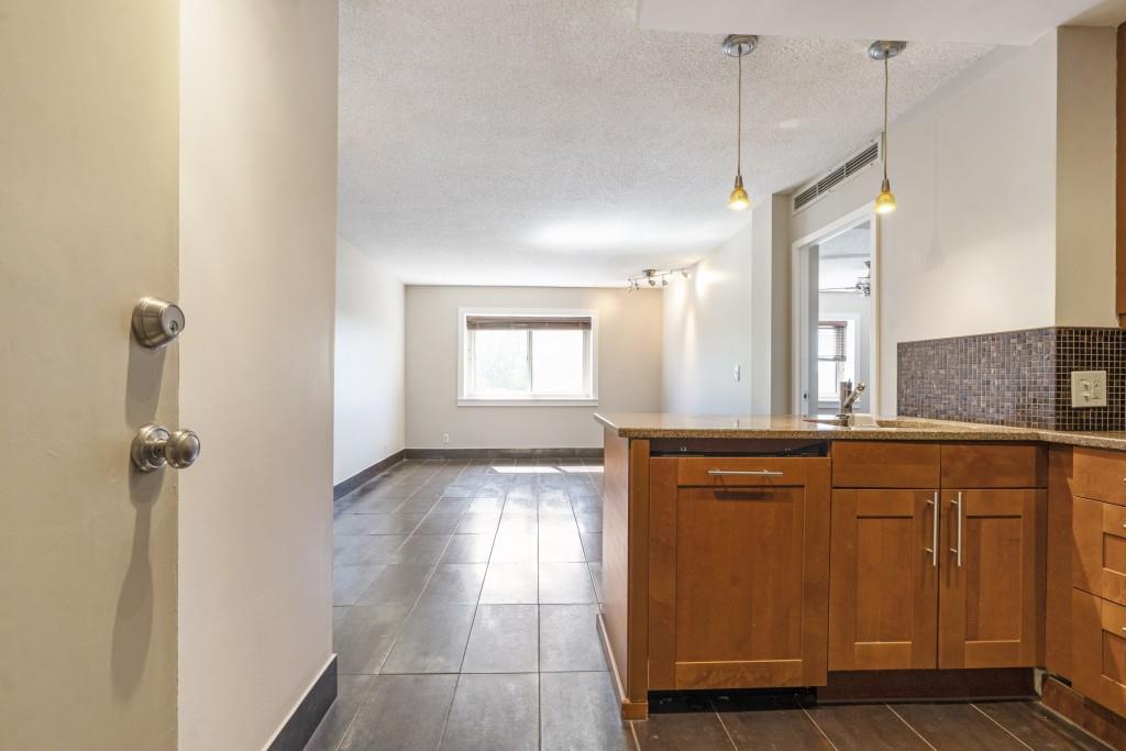 2285 Peachtree Road NE 703