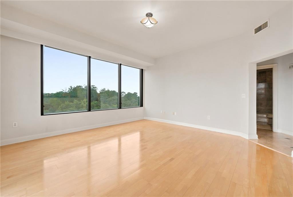 2828 Peachtree Road NW 801