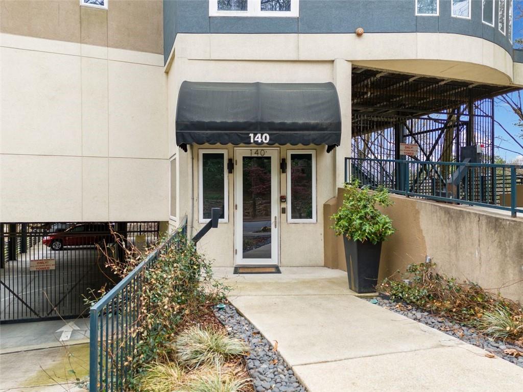 140 ALDEN Avenue NW 201