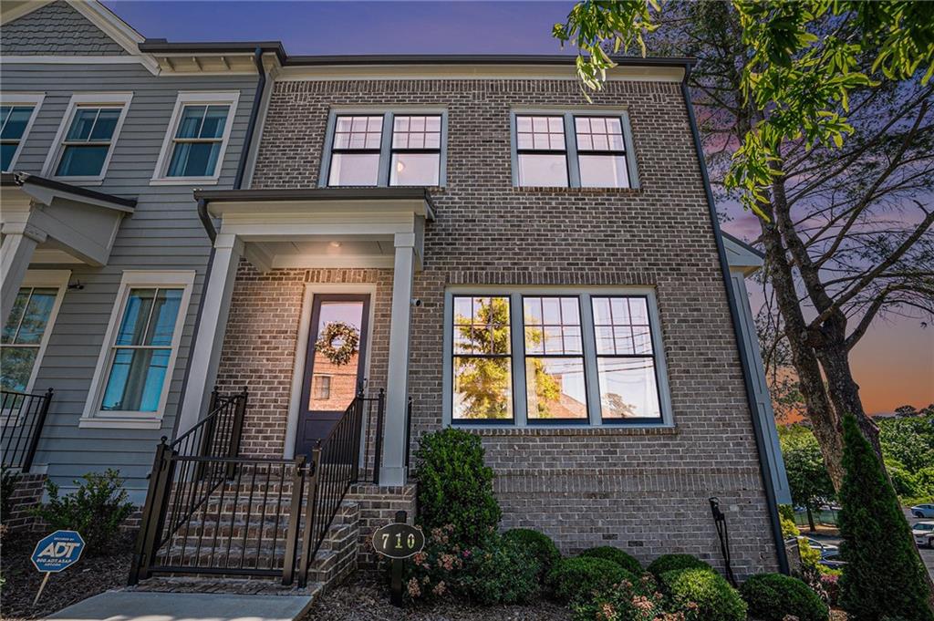 710 Elmwood Way, Roswell, Georgia image 1