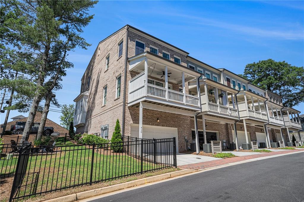 710 Elmwood Way, Roswell, Georgia image 25