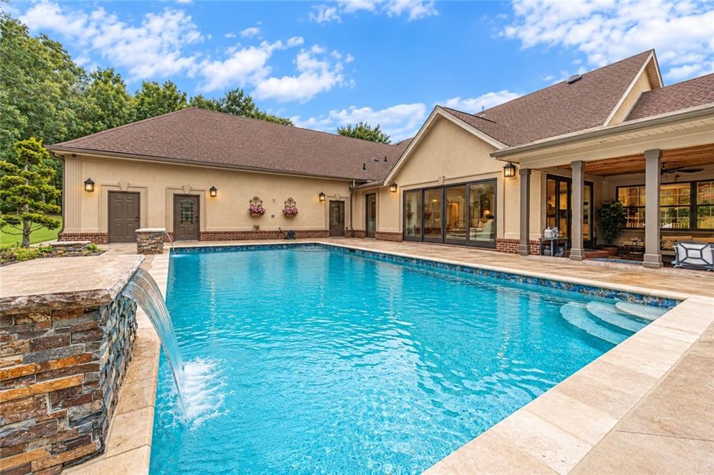 1601 Broadnax Mill Road