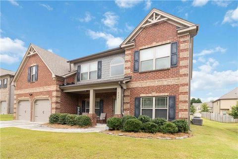 Homes For Sale - 232 Misty Grove Drive<br/> Loganville, GA 30052