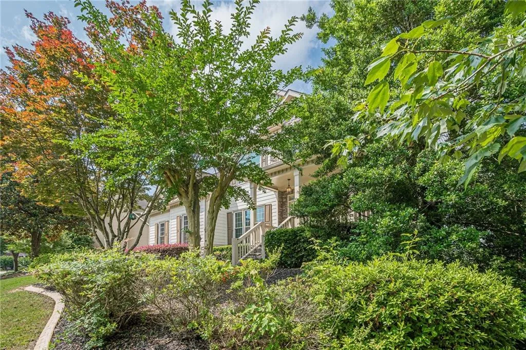 Canton, Georgia 30114, United States, 6 Bedrooms Bedrooms, ,5 BathroomsBathrooms,Residential,Active,173924