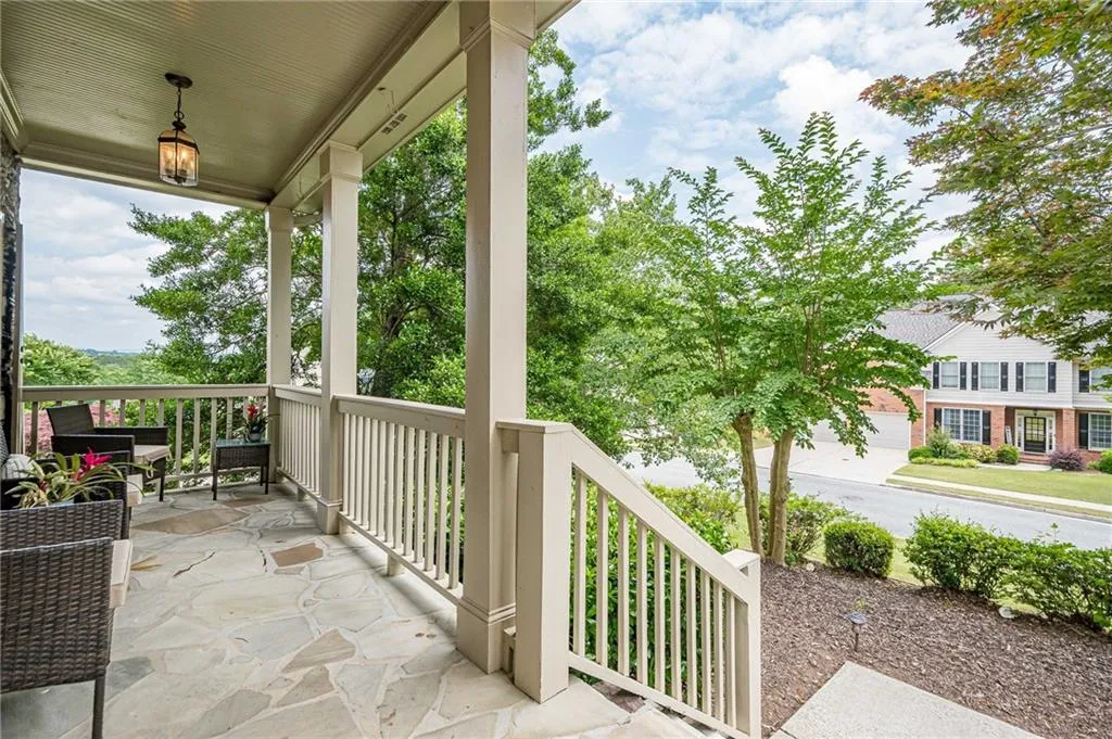 Canton, Georgia 30114, United States, 6 Bedrooms Bedrooms, ,5 BathroomsBathrooms,Residential,Active,173924