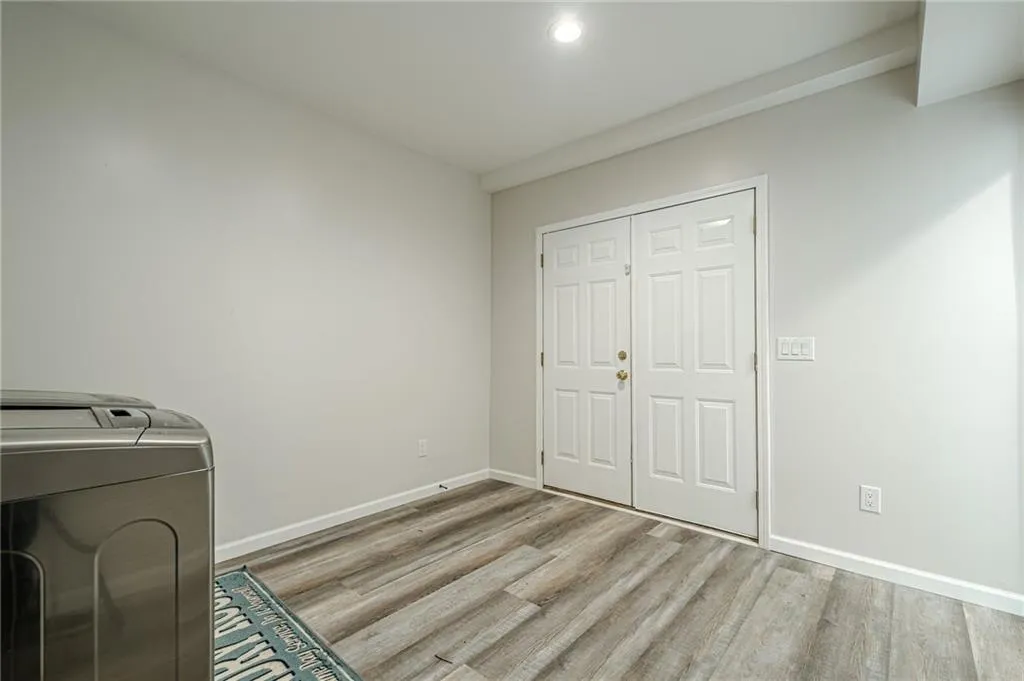 Canton, Georgia 30114, United States, 6 Bedrooms Bedrooms, ,5 BathroomsBathrooms,Residential,Active,173924