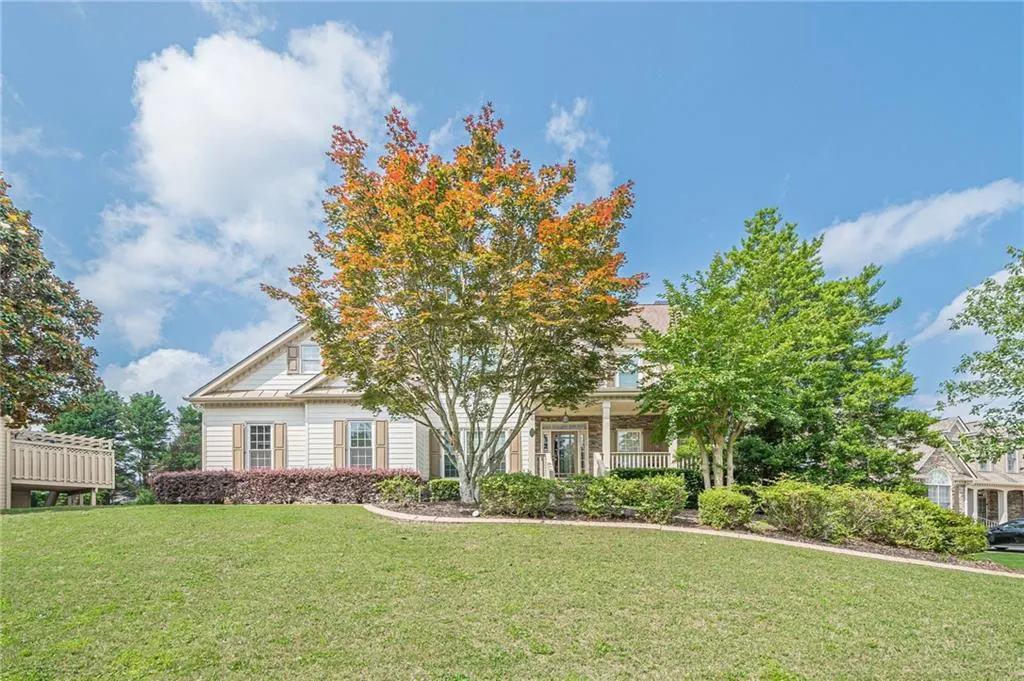 Canton, Georgia 30114, United States, 6 Bedrooms Bedrooms, ,5 BathroomsBathrooms,Residential,Active,173924