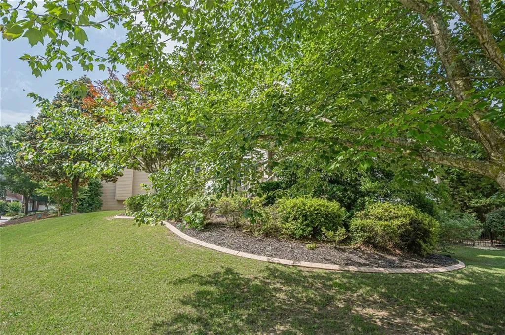 Canton, Georgia 30114, United States, 6 Bedrooms Bedrooms, ,5 BathroomsBathrooms,Residential,Active,173924